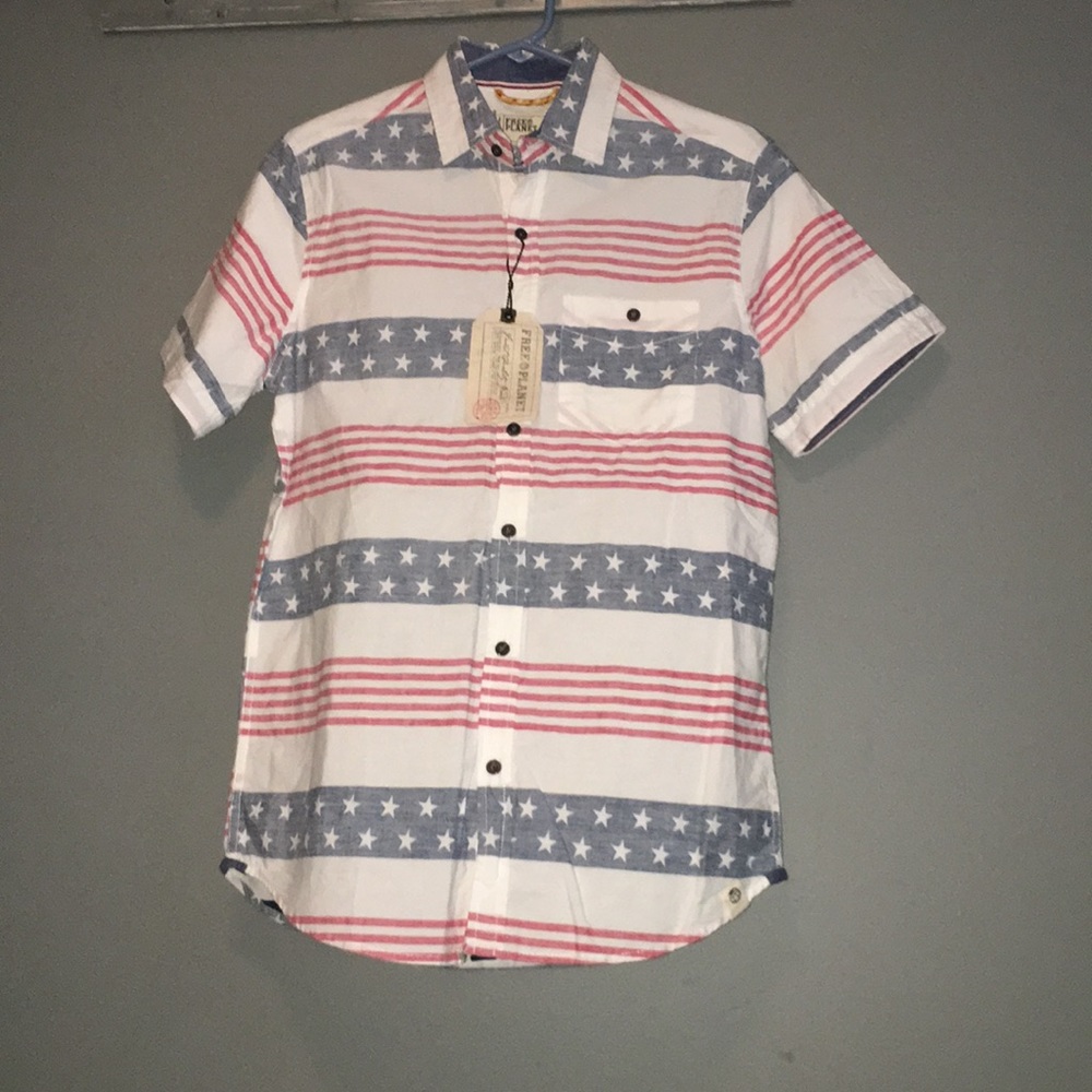 FREE PLANET BUTTON UP T-SHIRT